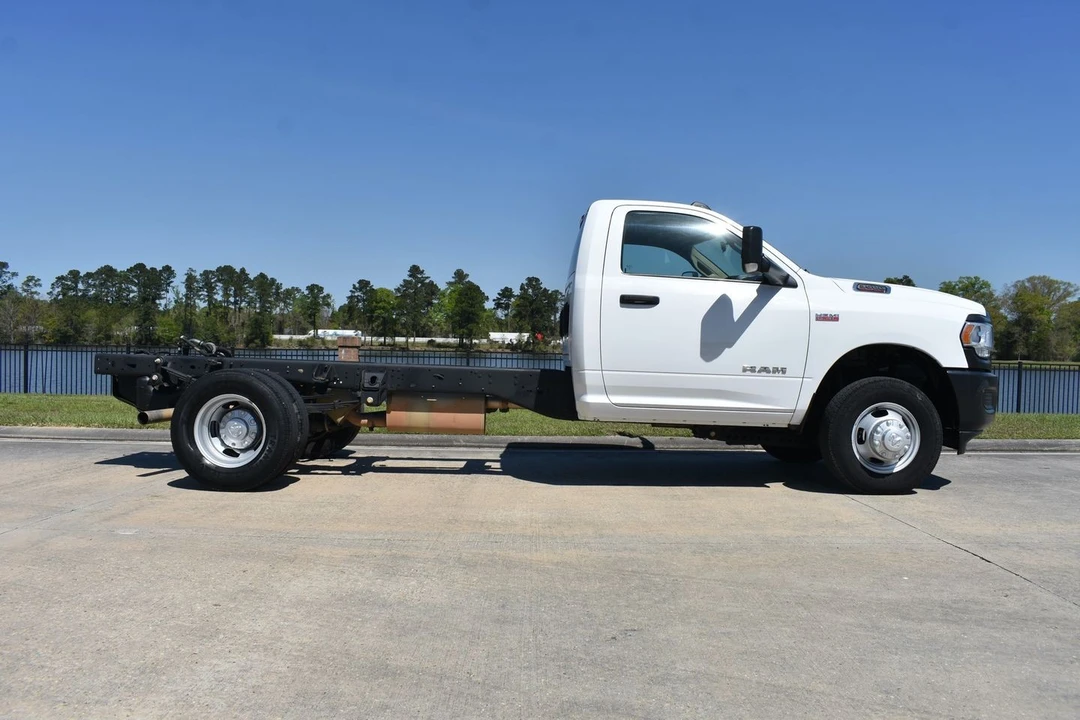 2020 Ram 3500 - Image 3 of 22