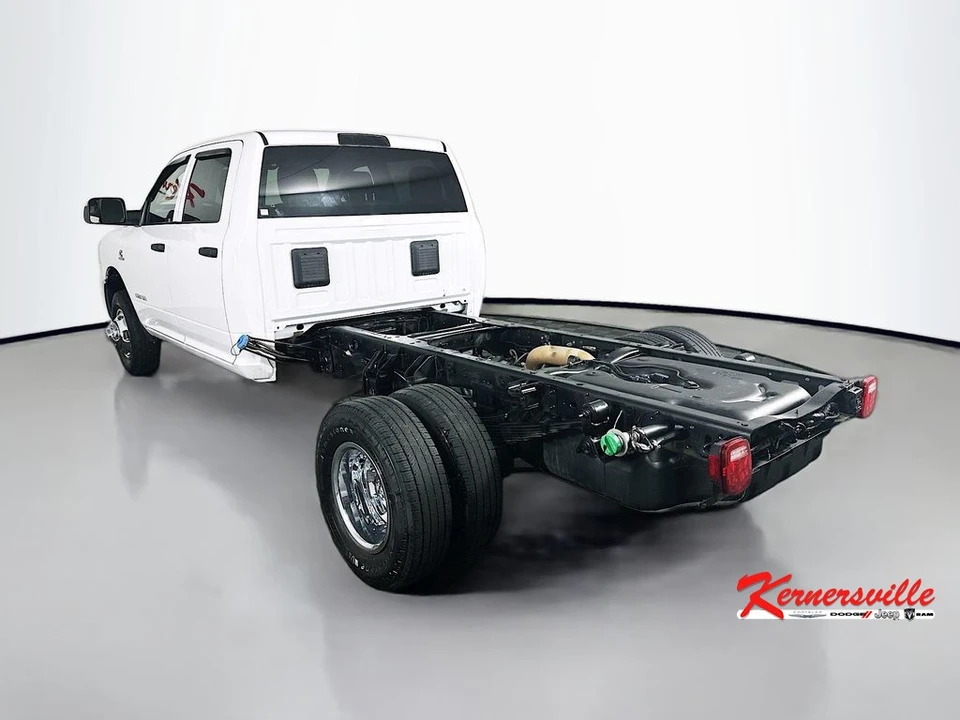 2020 Ram 3500 - Image 5 of 21