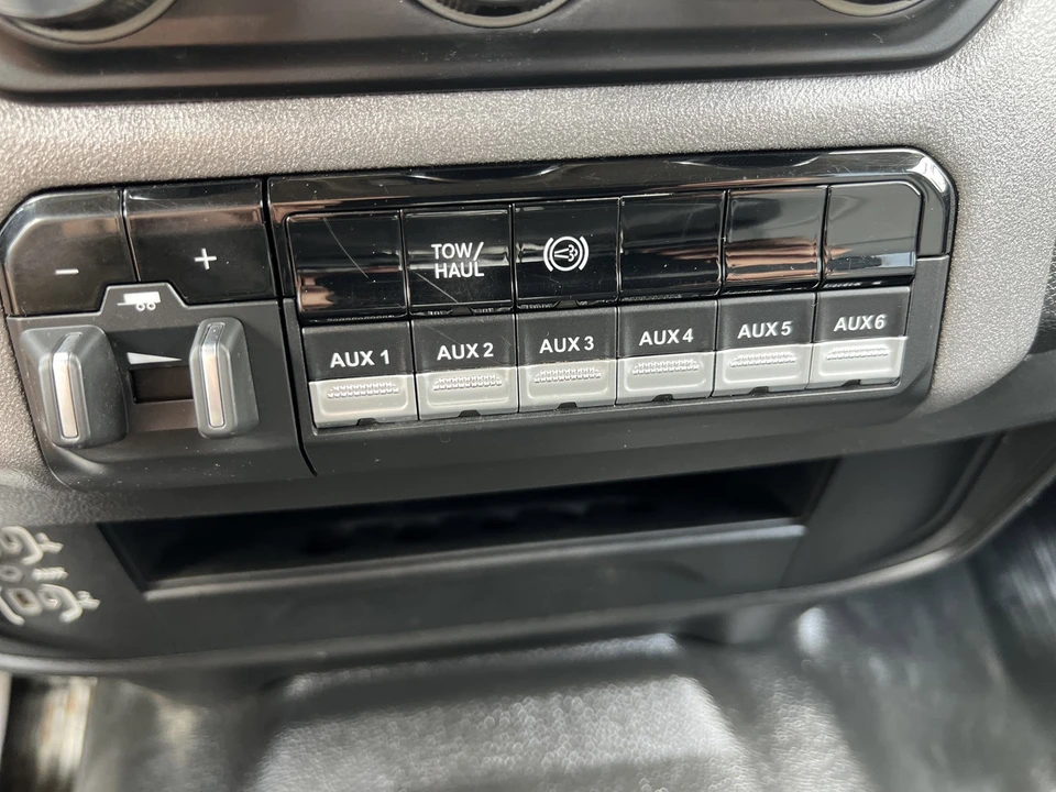 2020 Ram 3500 - Image 9 of 21