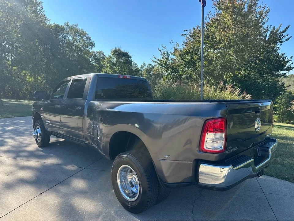 2020 Ram 3500 - Image 9 of 18