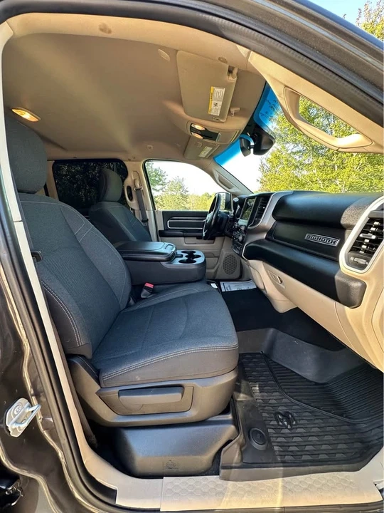 2020 Ram 3500 - Image 15 of 18