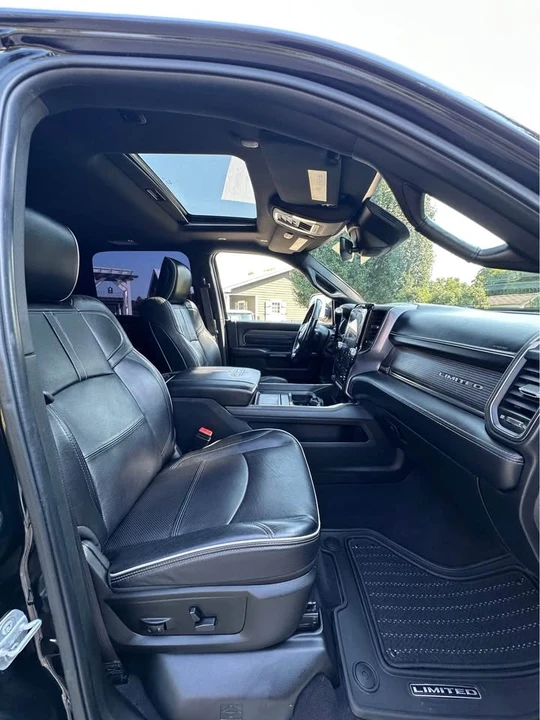 2020 Ram 3500 - Image 13 of 16