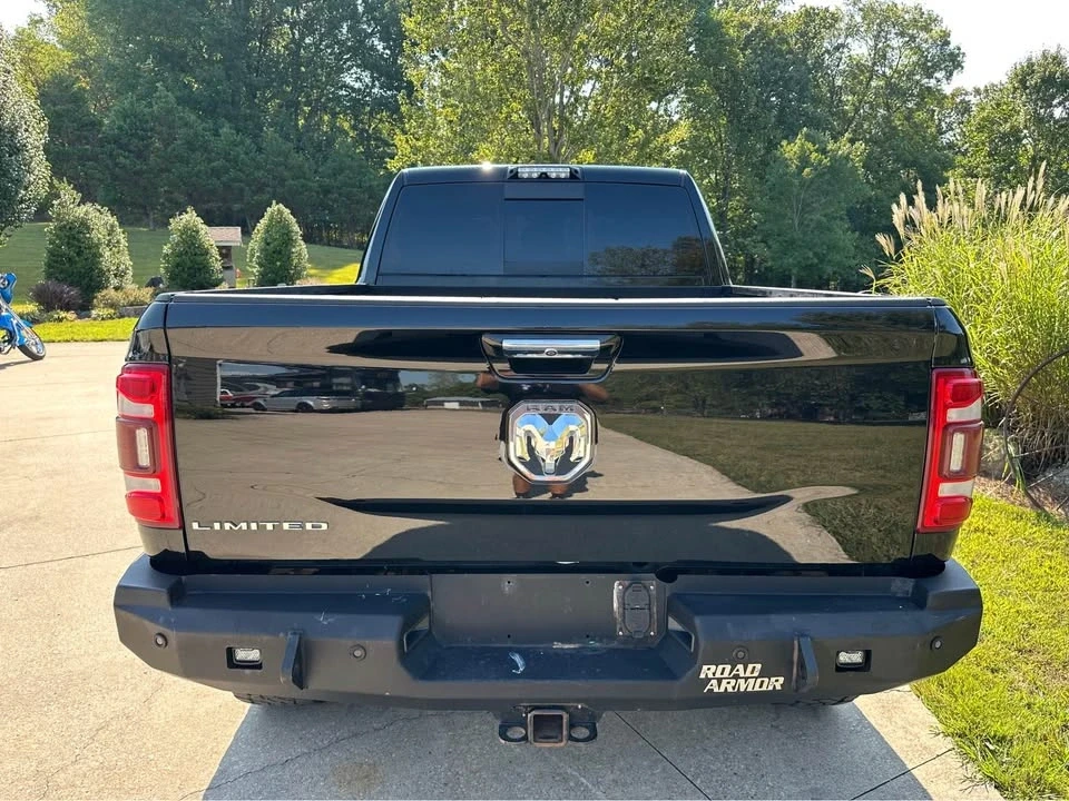 2020 Ram 3500 - Image 9 of 16