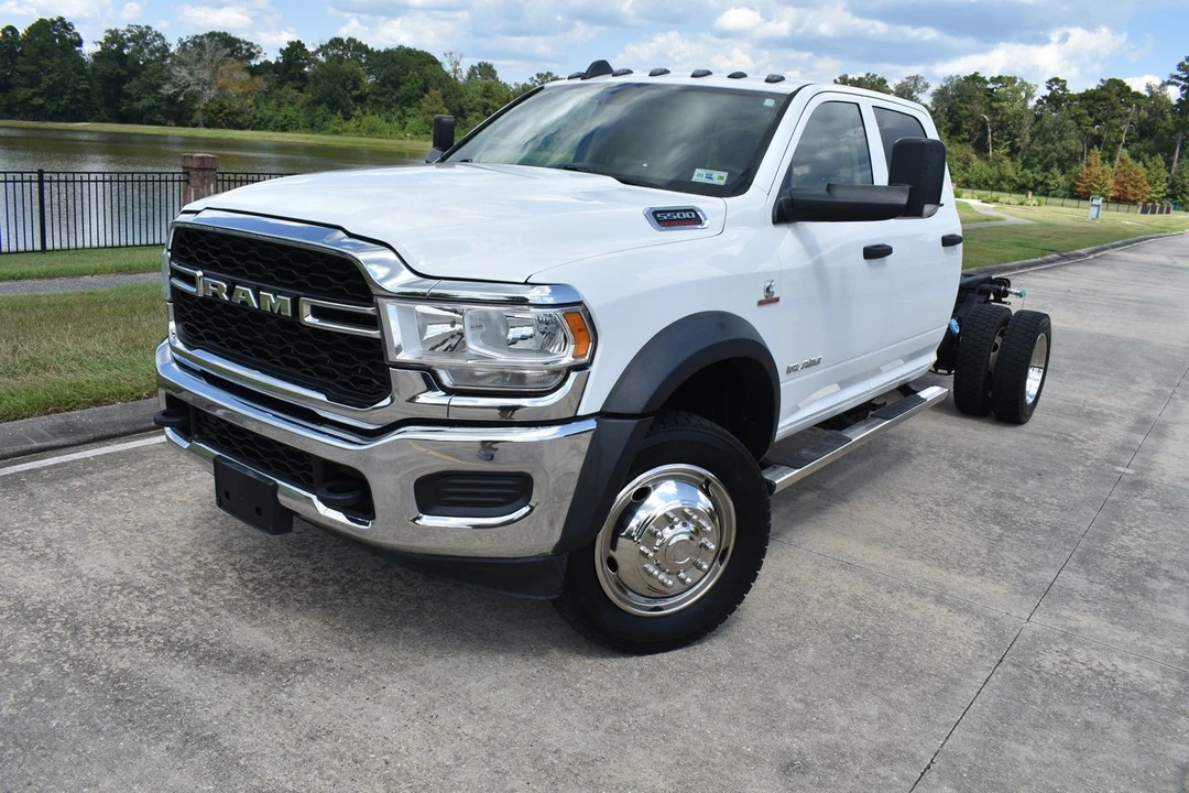2020 Ram 4500 & 5500 - Image 11 of 12