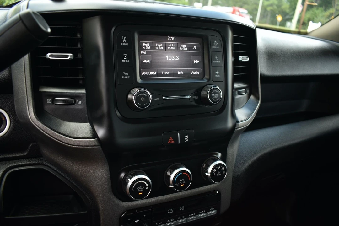 2020 Ram 4500 & 5500 - Image 16 of 21