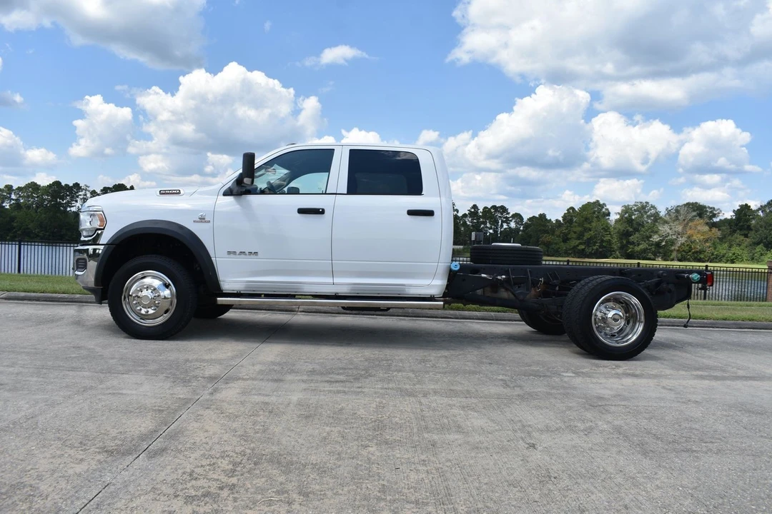 2020 Ram 4500 & 5500 - Image 9 of 21