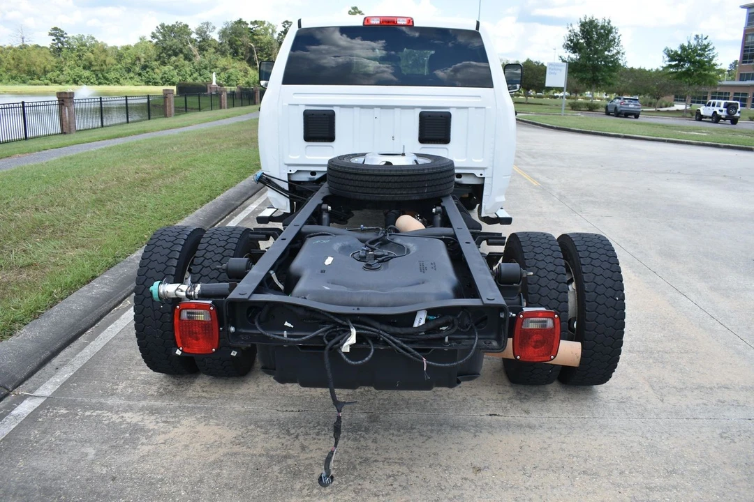 2020 Ram 4500 & 5500 - Image 6 of 12