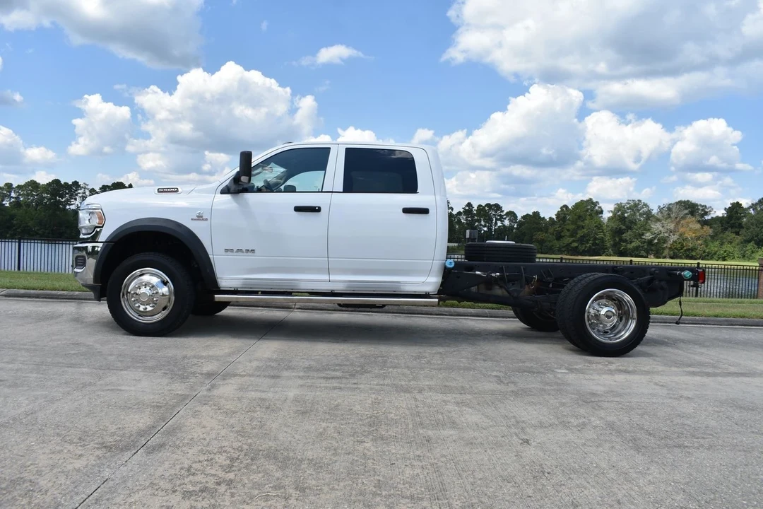 2020 Ram 4500 & 5500 - Image 9 of 21