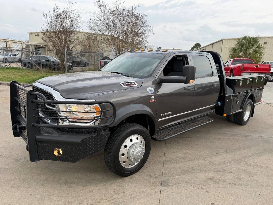 2020 Ram 4500 & 5500 - Image 9 of 12