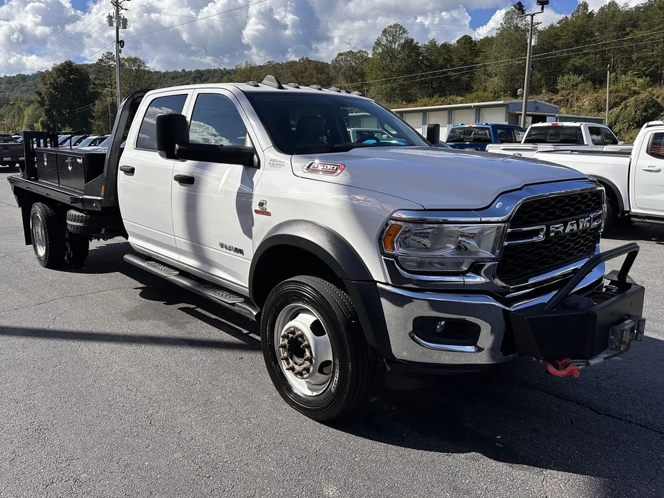 2020 Ram 4500 & 5500 - Image 4 of 12