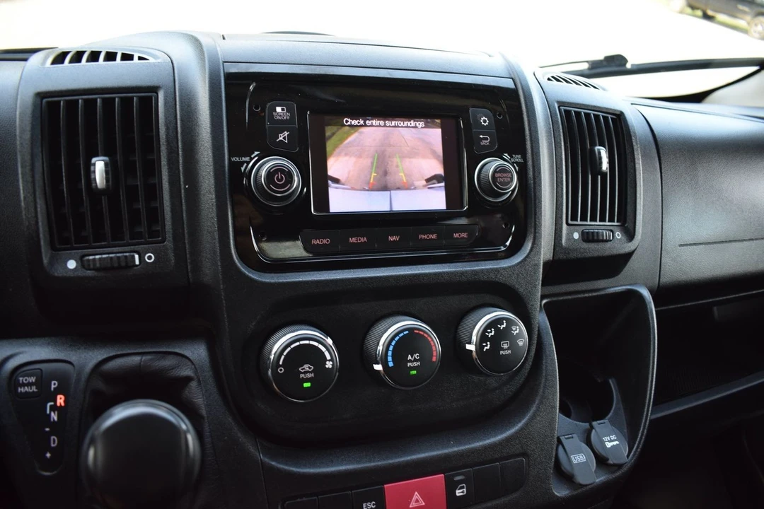 2020 Ram ProMaster - Image 13 of 21