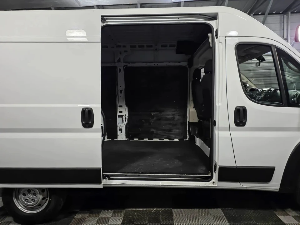2020 Ram ProMaster - Image 10 of 12
