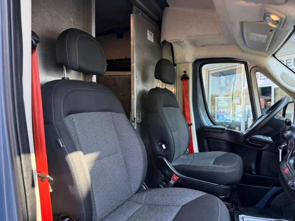 2020 Ram ProMaster - Image 25 of 31