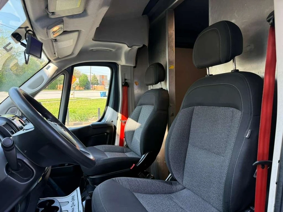 2020 Ram ProMaster - Image 18 of 31