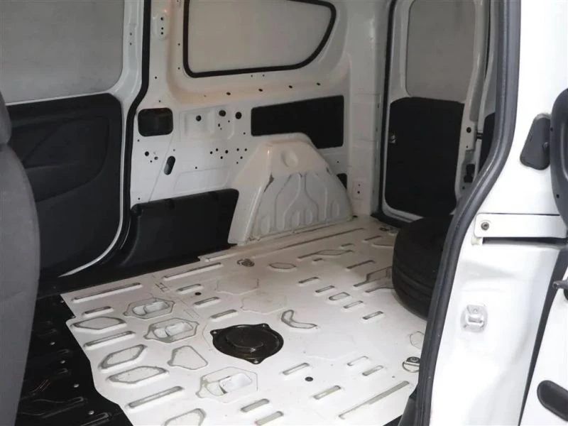 2020 Ram ProMaster - Image 10 of 12