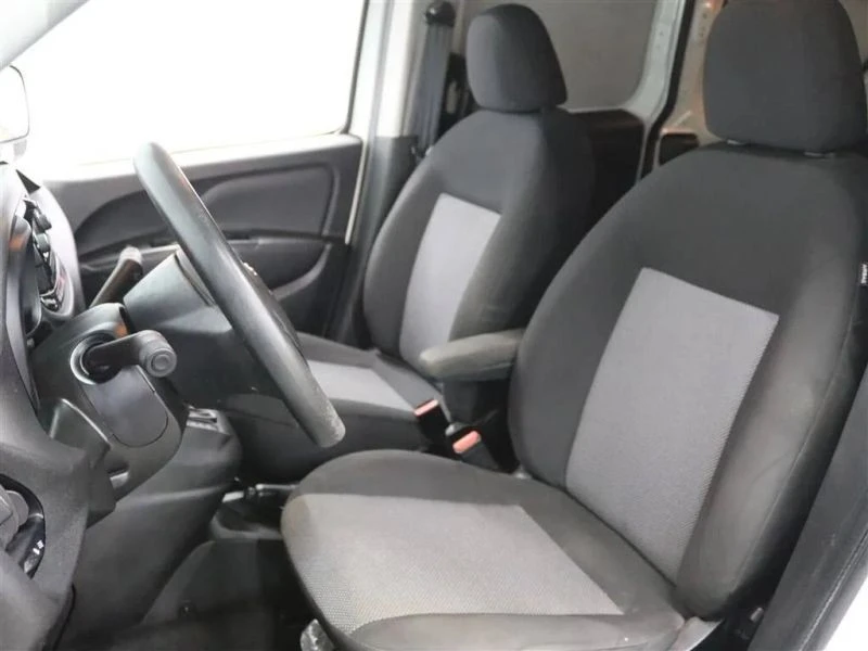 2020 Ram ProMaster - Image 6 of 12