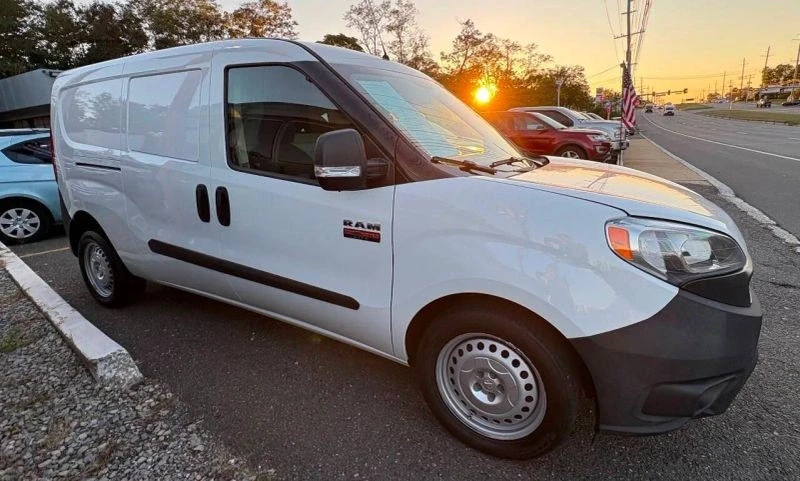 2020 Ram ProMaster - Image 2 of 10