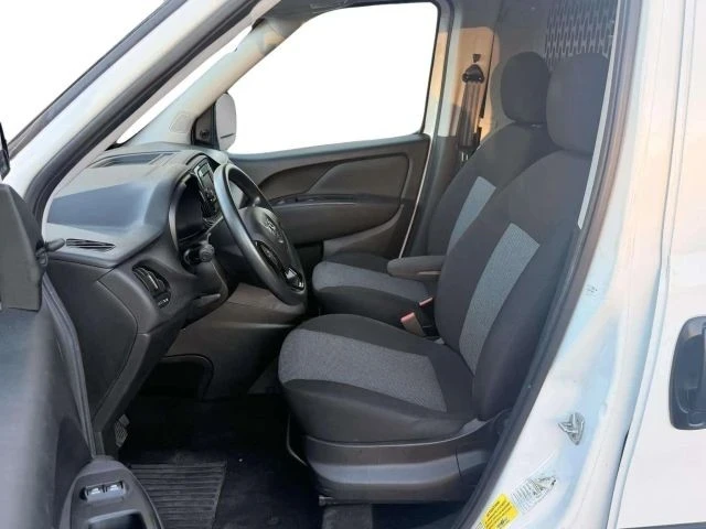 2020 Ram ProMaster - Image 9 of 12