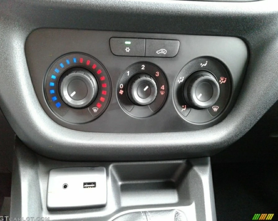 2020 Ram ProMaster - Image 11 of 15