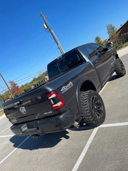 2020 Ram 2500 - Image 5 of 10