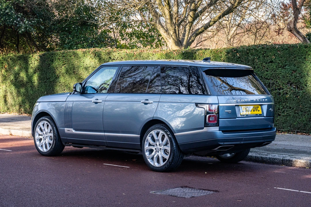 2020 Land Rover Range Rover L405 - Image 17 of 31