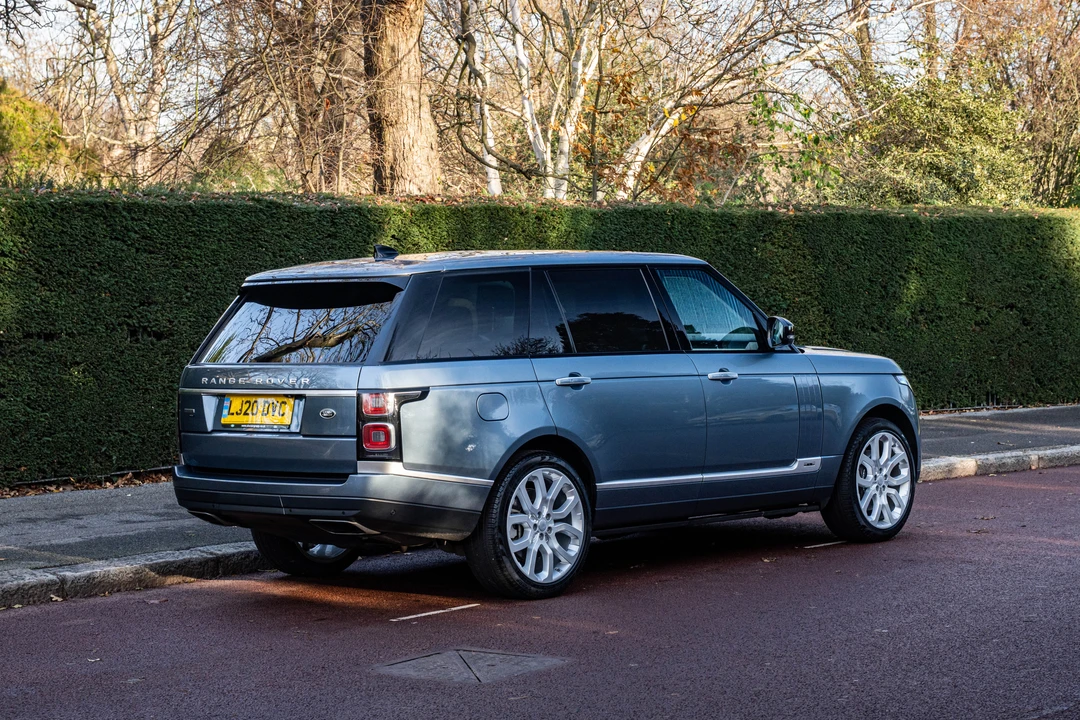 2020 Land Rover Range Rover L405 - Image 5 of 31