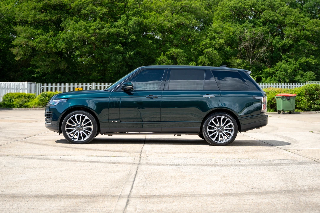 2020 Land Rover Range Rover L405 - Image 11 of 31