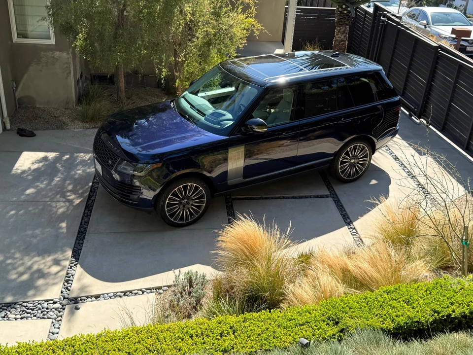 2020 Land Rover Range Rover L405 - Image 10 of 31