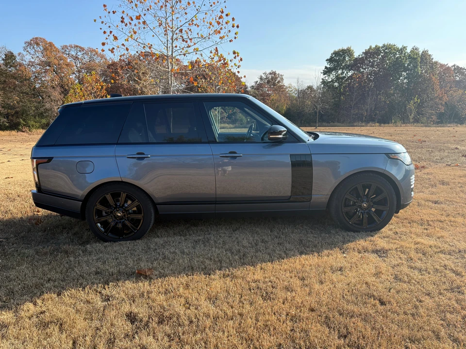 2020 Land Rover Range Rover L405 - Image 11 of 31