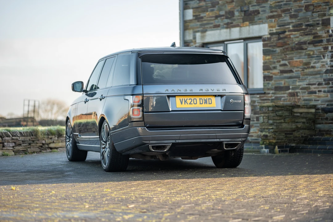 2020 Land Rover Range Rover L405 - Image 5 of 31
