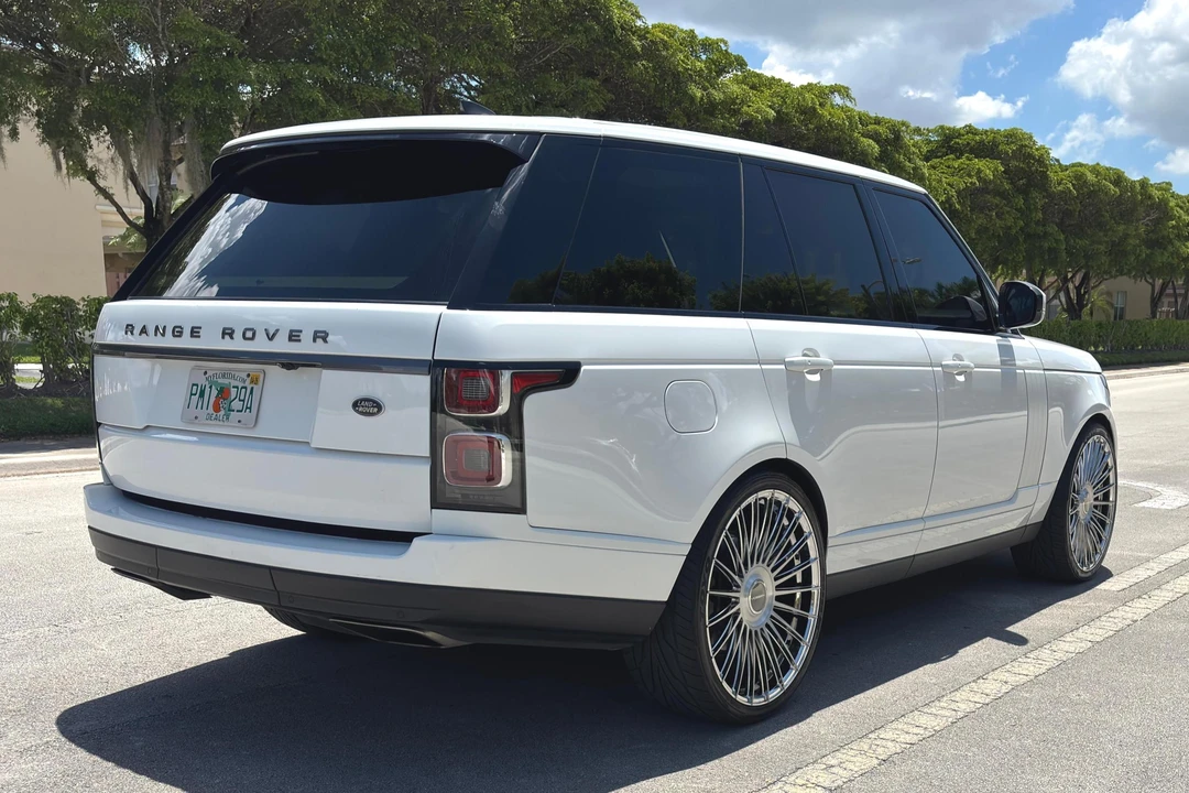 2020 Land Rover Range Rover L405 - Image 4 of 31
