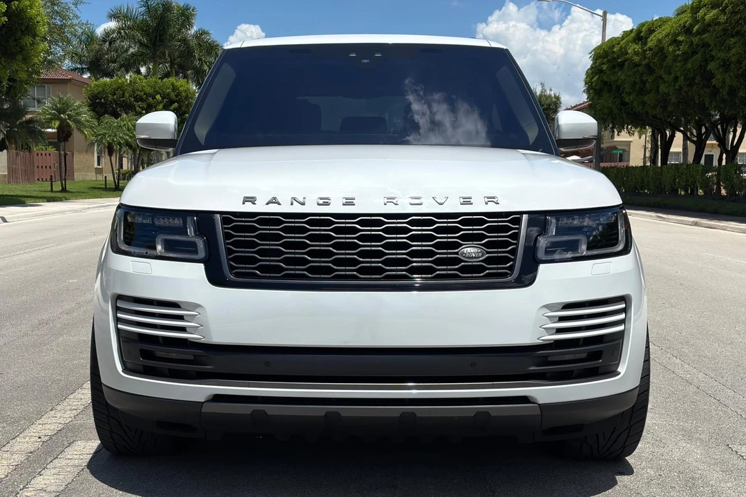2020 Land Rover Range Rover L405 - Image 2 of 31