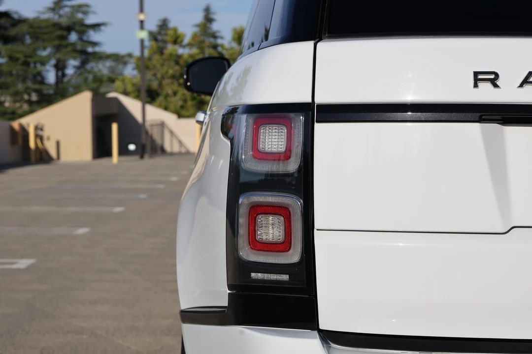 2020 Land Rover Range Rover L405 - Image 14 of 31