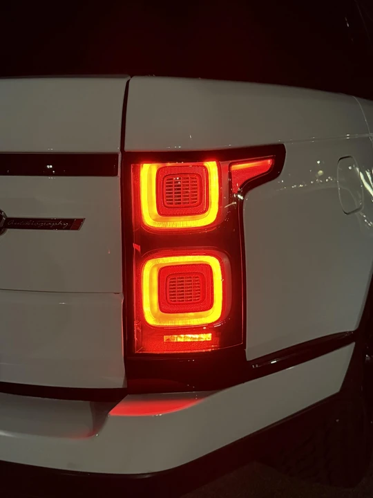2020 Land Rover Range Rover L405 - Image 18 of 31