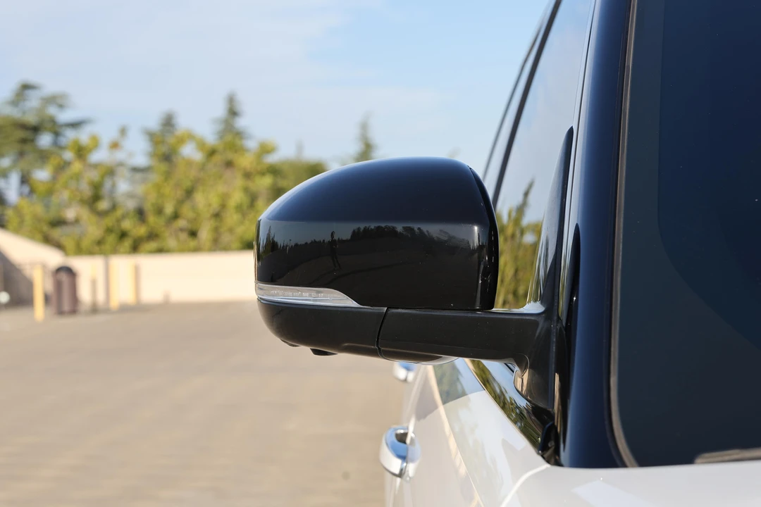 2020 Land Rover Range Rover L405 - Image 19 of 31