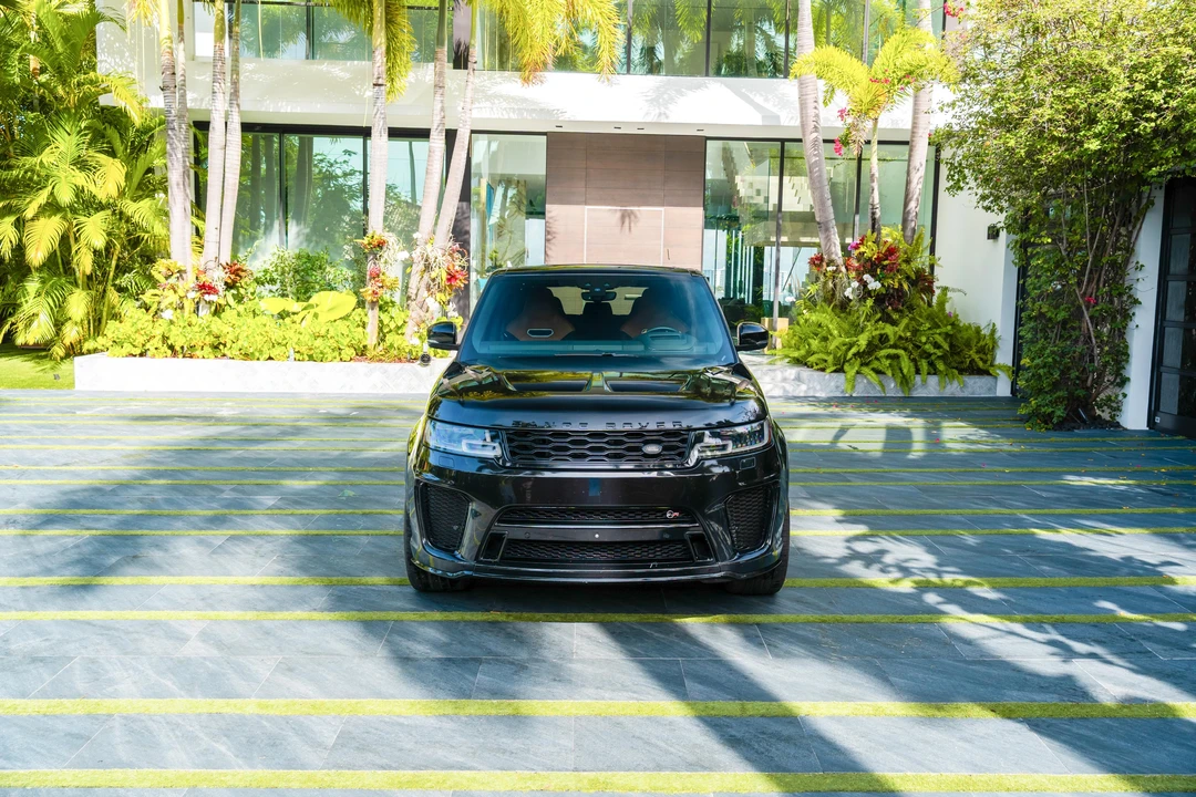 2020 Land Rover Range Rover Sport SVR L494 - Image 6 of 31
