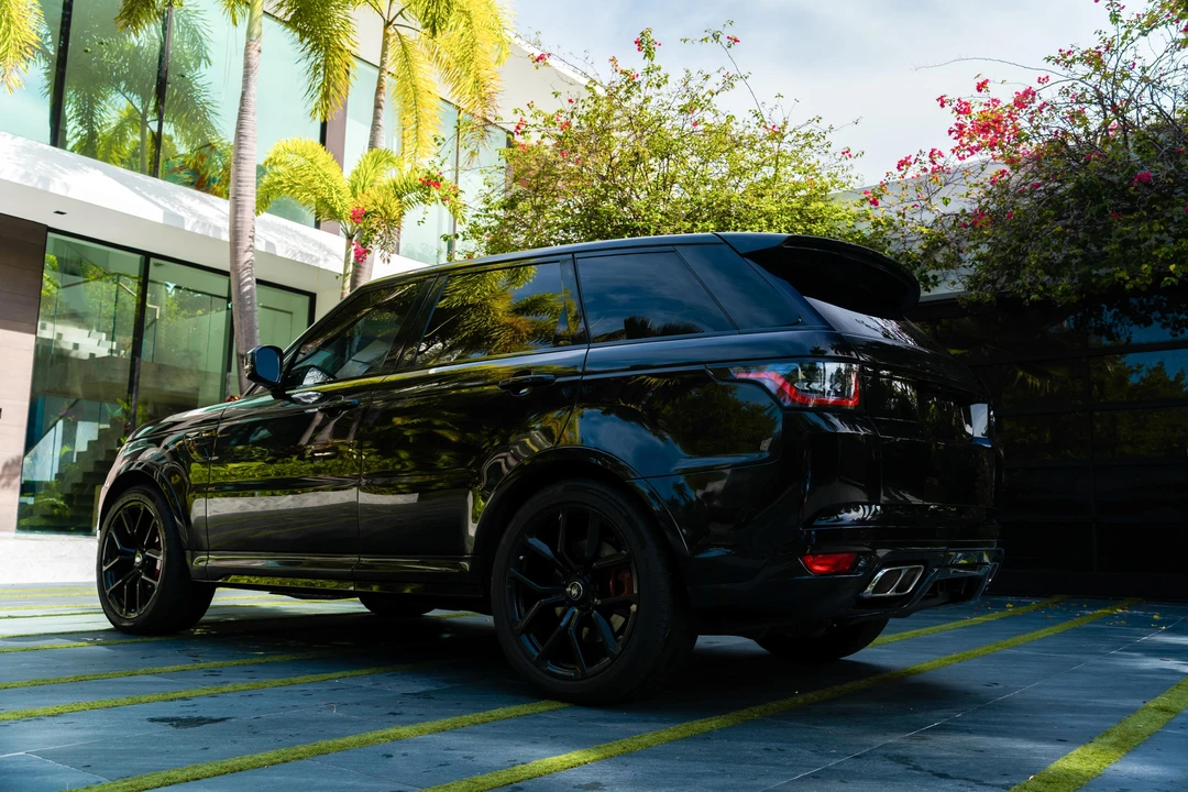 2020 Land Rover Range Rover Sport SVR L494 - Image 13 of 31