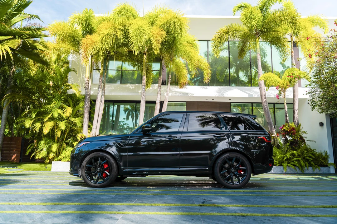 2020 Land Rover Range Rover Sport SVR L494 - Image 12 of 31
