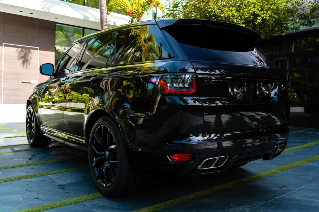 2020 Land Rover Range Rover Sport SVR L494 - Image 15 of 31