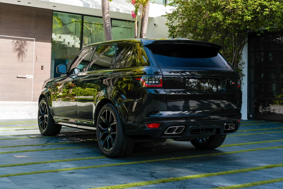 2020 Land Rover Range Rover Sport SVR L494 - Image 4 of 31