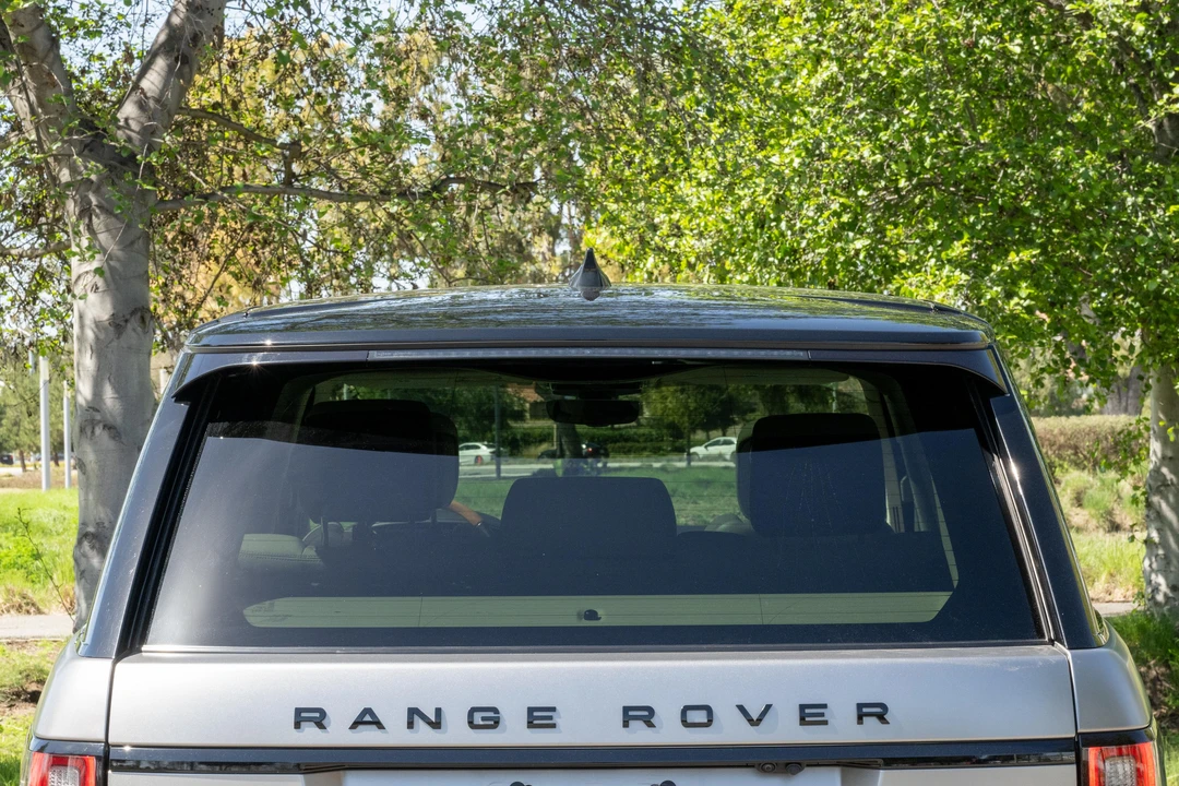 2020 Land Rover Range Rover L405 - Image 18 of 31