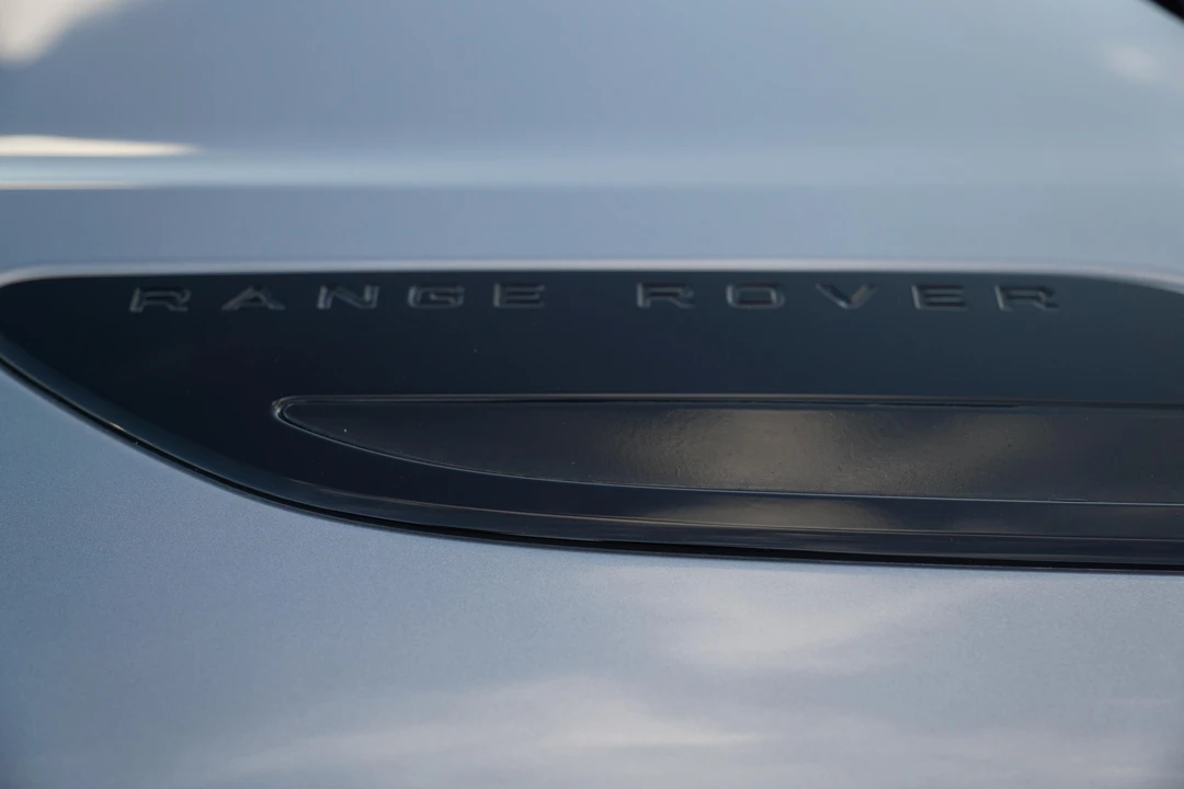 2020 Land Rover Range Rover Velar - Image 24 of 31