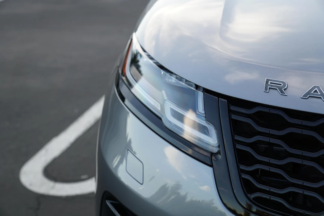 2020 Land Rover Range Rover Velar - Image 20 of 31