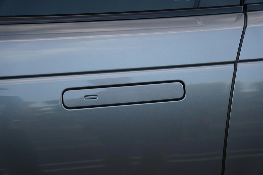 2020 Land Rover Range Rover Velar - Image 29 of 31