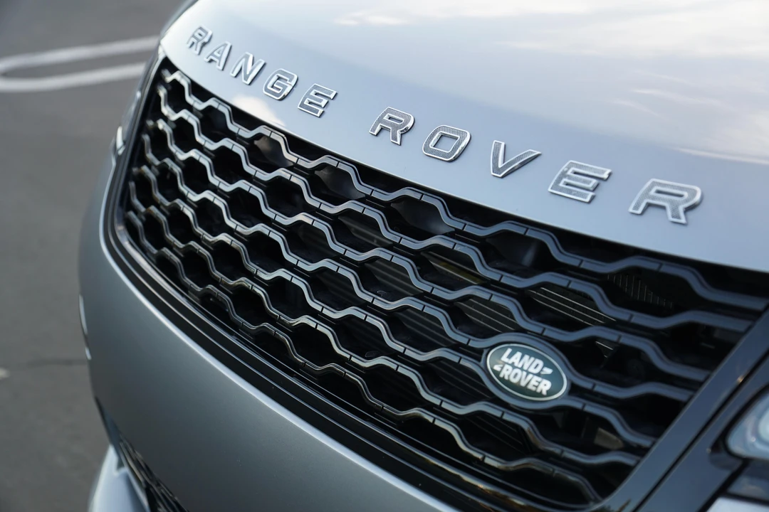 2020 Land Rover Range Rover Velar - Image 21 of 31