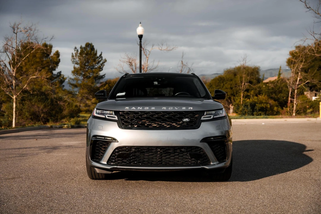 2020 Land Rover Range Rover Velar - Image 12 of 31