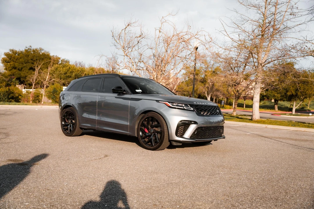 2020 Land Rover Range Rover Velar - Image 17 of 31