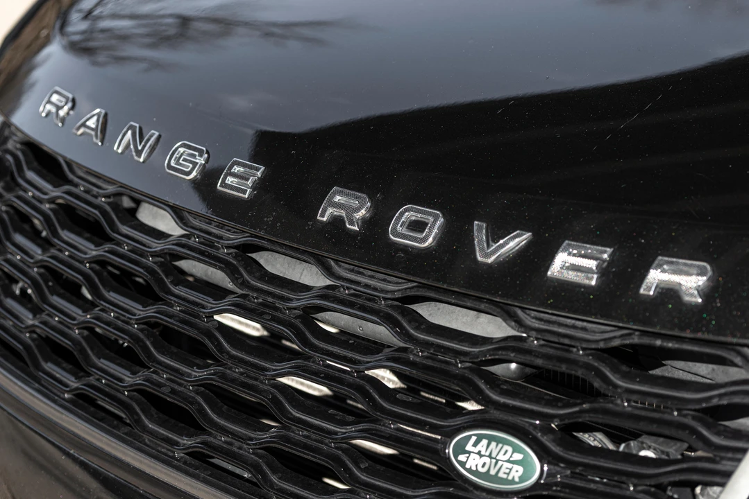 2020 Land Rover Range Rover Velar - Image 25 of 31