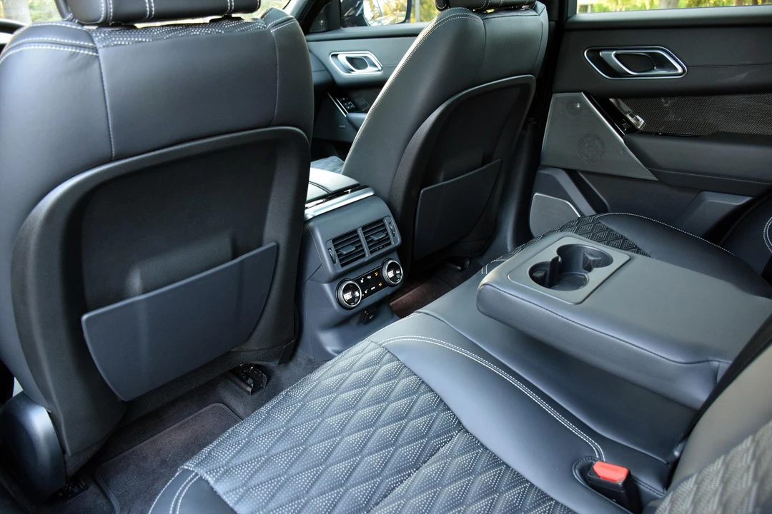 2020 Land Rover Range Rover Velar - Image 29 of 31