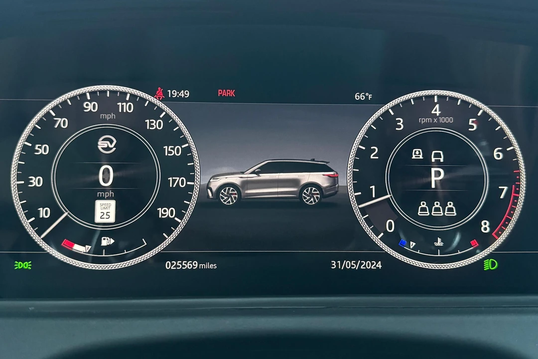 2020 Land Rover Range Rover Velar - Image 26 of 31